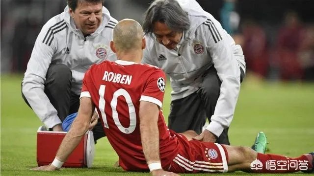 再次被皇马淘汰无缘欧冠决赛，拜仁的问题出在哪里？