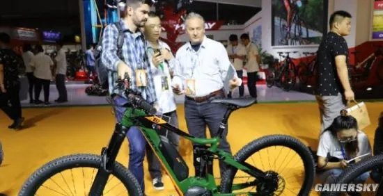 中国自行车遭海外哄抢：凤凰自行车订单排到明年7月