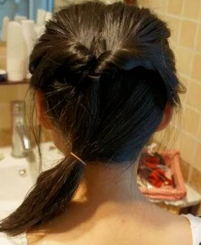 20款小公主发型扎法具体步骤是什么？