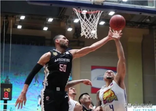 史蒂芬森辽宁队首秀砍31+7+8帮助球队取胜，如何评价他本场比赛表现？