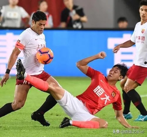 上港今年有多大把握夺取联赛、足协杯、超霸杯、亚冠的冠军？