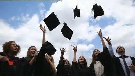 现在西安石油大学和学位证挂钩的四级分数线是多少