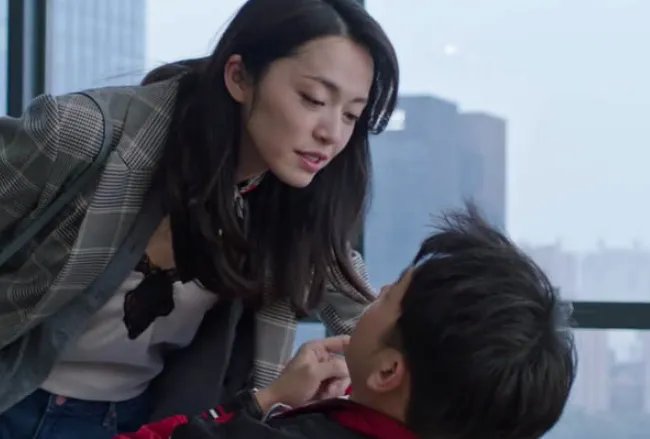 《都挺好》小蒙总真的喜欢明玉吗？年龄太小不懂爱