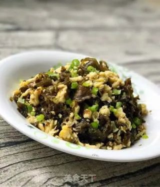 地皮菜炒鸡蛋
