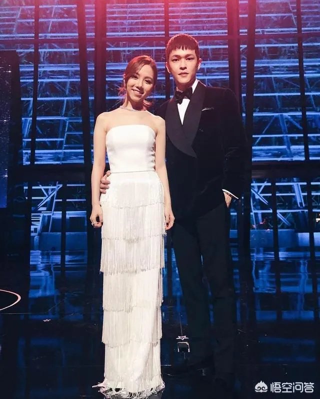 邓紫棋ins为男友庆生，深情表白是好事将近吗？你会为当初她与林宥嘉的分手感到遗憾吗？