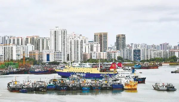 广东受台风“纳沙”影响，琼州海峡轮渡将停运，目前当地情况如何？