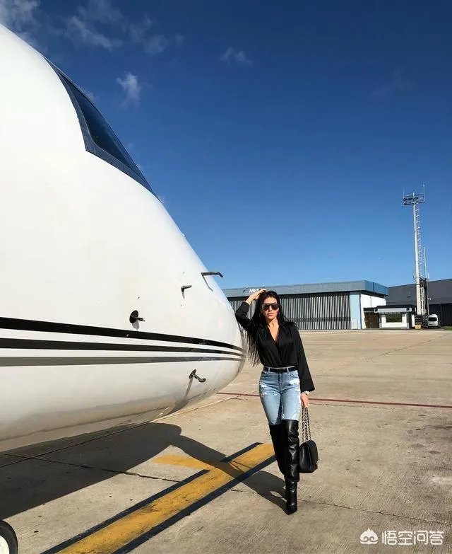 C罗女友乔治娜晒独自游玩美照，刚29分钟点赞数就超过了18万，你怎么看？