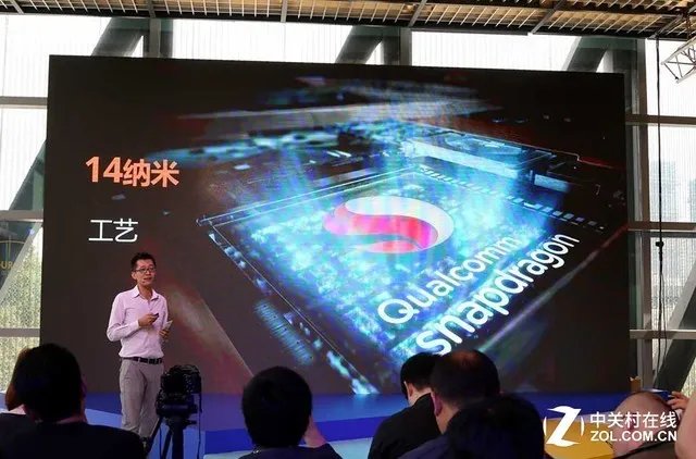 诺基亚7设计优于950 终于找到点感觉了