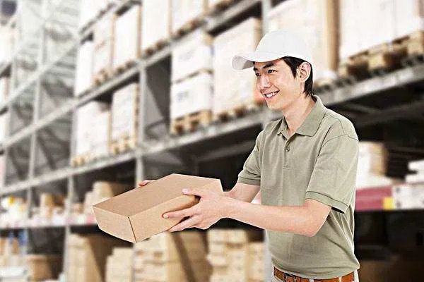 邮政局整顿快递违规收费，你遇到过快递加收费吗，当时是怎么处理的？