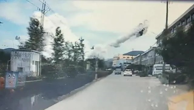 6月13日浙江温岭一槽罐车爆炸，砸塌路侧厂房发生二次爆炸，目前情况如何？事故原因可能是什么？