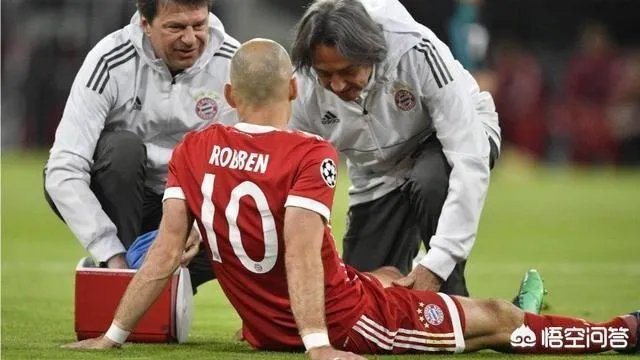 再次被皇马淘汰无缘欧冠决赛，拜仁的问题出在哪里？