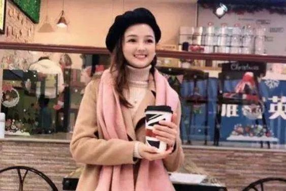 中国最美袖珍女孩身高1米35，富豪狂追她放言漂亮就好，如今怎样？