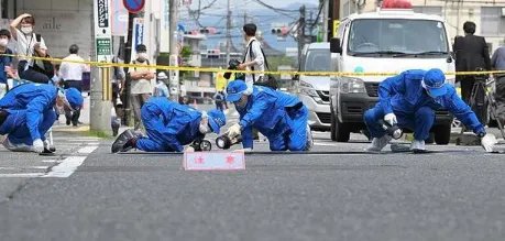 山上彻也找律师无罪辩护，原因安倍晋三死于救援失误，你怎么看？