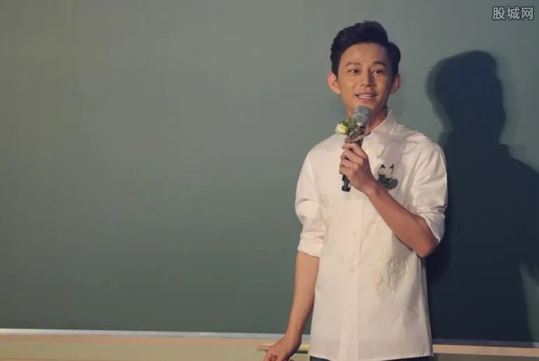 何炅录制节目现场发飙 何炅跟谢娜的友谊难以维持