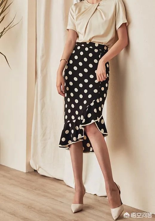 复古的波点裙怎么搭配才好看？