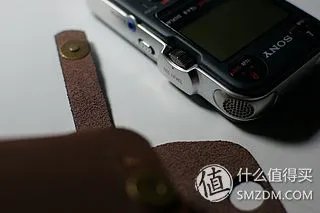 将复古进行到底 ：SONY M10 & 原创手缝皮套