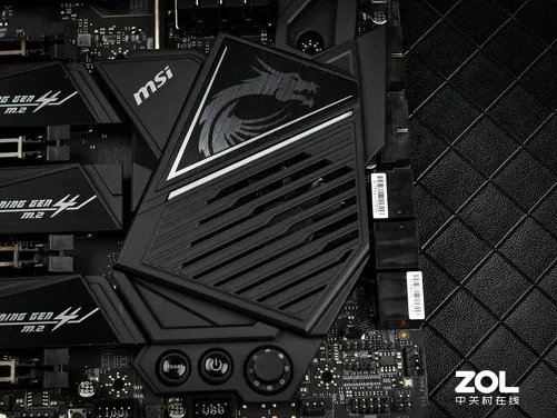 售价7777元的主板好在哪？微星X570超神板评测