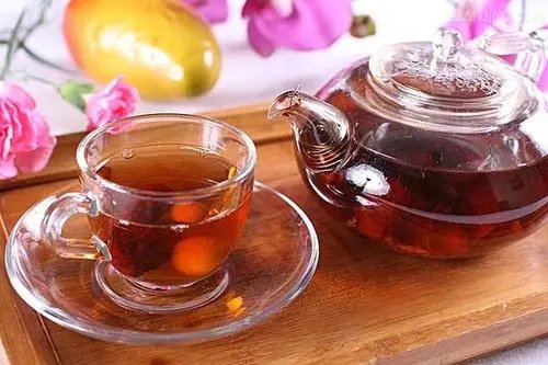 早晨起床空腹喝一杯绿茶，对人体有没有危害？