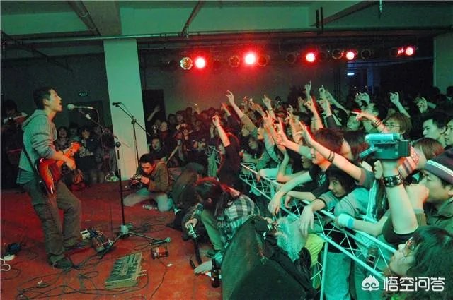 《成都》的小酒馆有什么历史吗？