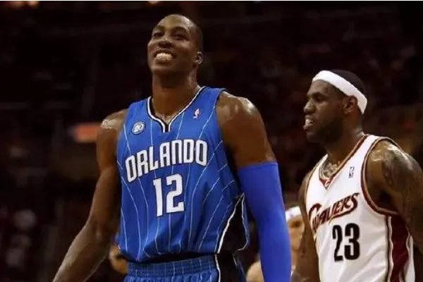 德怀特霍华德在巅峰期非常强大,但是为何后来无人问津?