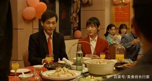 《乔家的儿女》里文居岸与叶小朗你站谁？