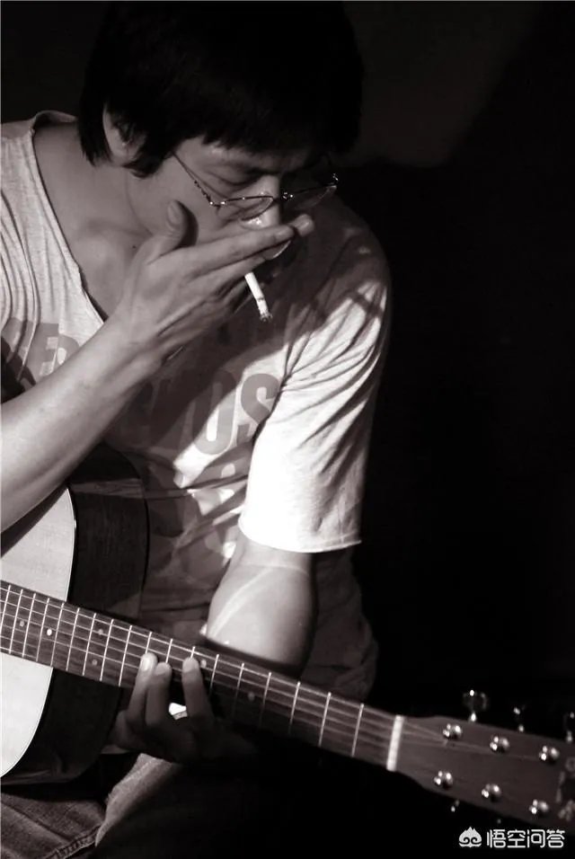 《成都》的小酒馆有什么历史吗？