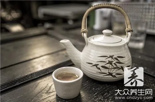 煮水壶的水垢怎么清理