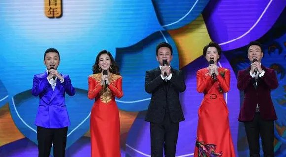 学生是怎么总结春晚考点的？