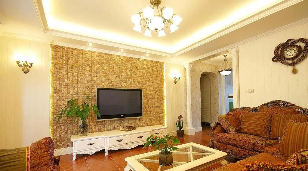 客厅吊灯别乱装，不然不吉利！