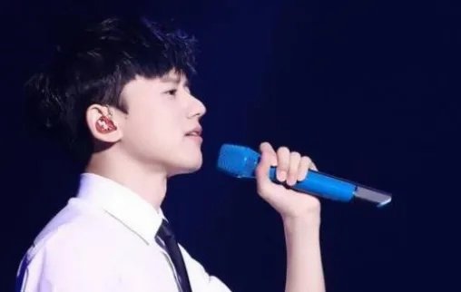 主持人张杰真实年龄多大了？